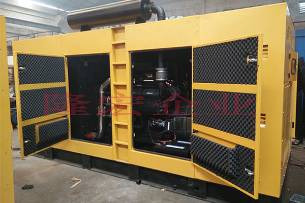 600KW上柴股份靜音柴油發(fā)電機組 出口非洲尼日利亞，裝車發(fā)貨